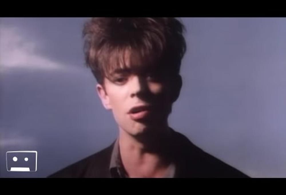 Echo & The Bunnymen - Bring on The Dancing Horses