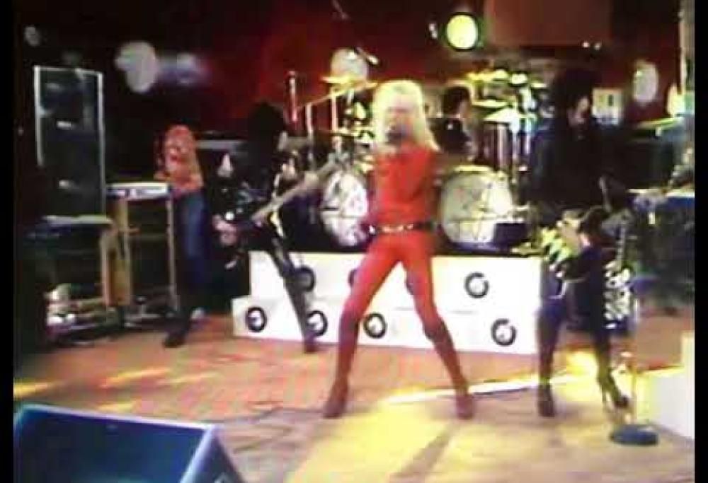 Mötley Crüe - Too Fast For Love