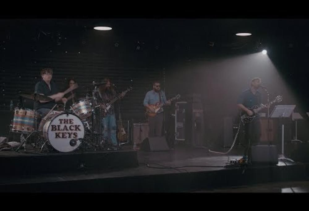 The Black Keys – Lonely Boy (live)