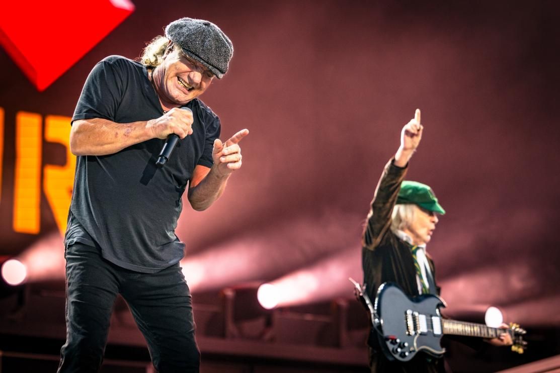 Regolamento: AC/DC in concerto a Imola
