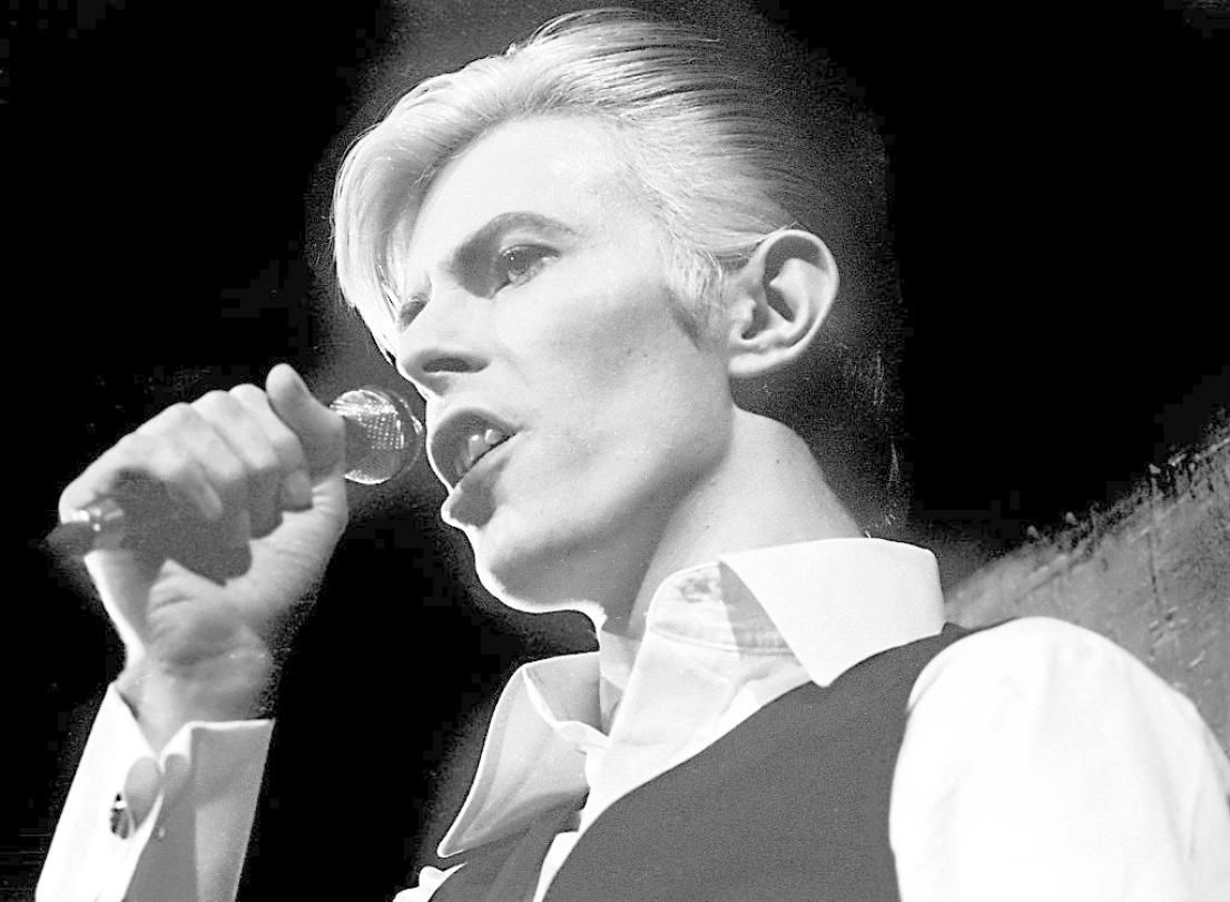 Regolamento: David Bowie - Young Americans 50th Anniversary