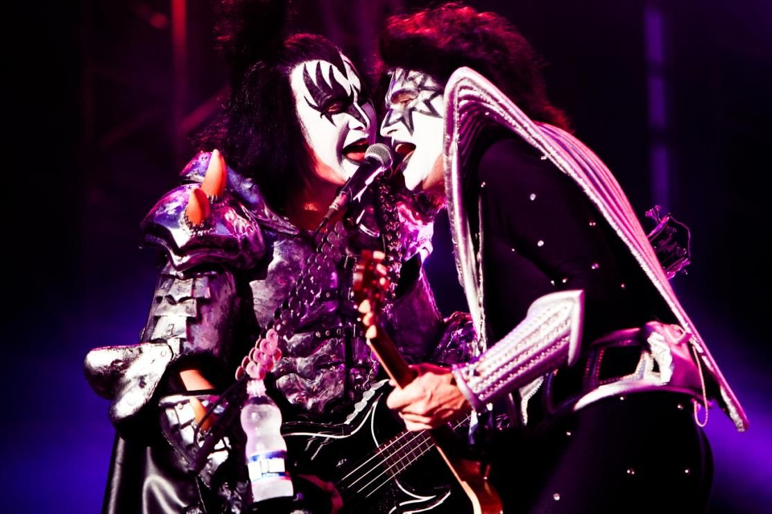 Regolamento: KISS IN CONCERTO