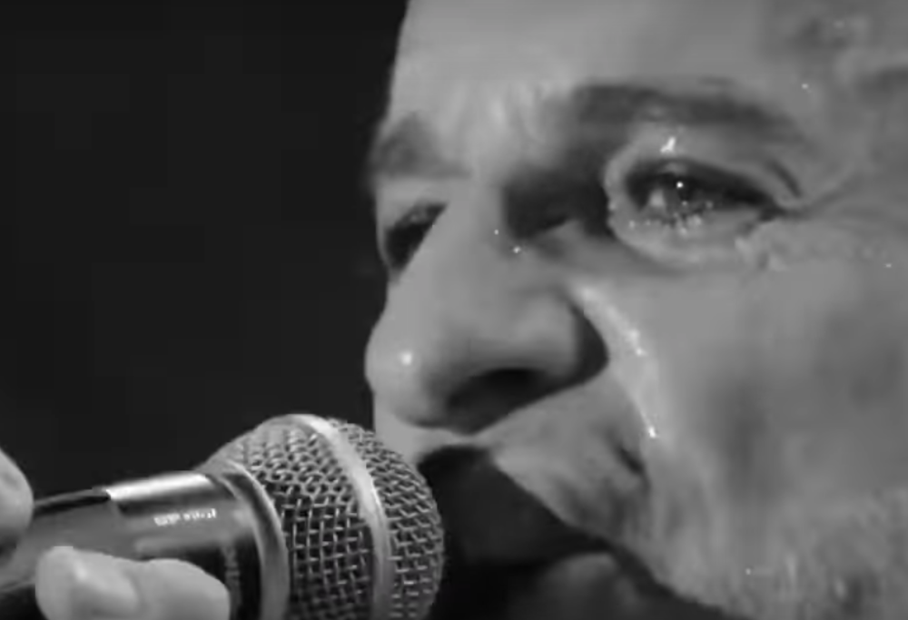 Depeche Mode - A Pain That I'm Use To (live)