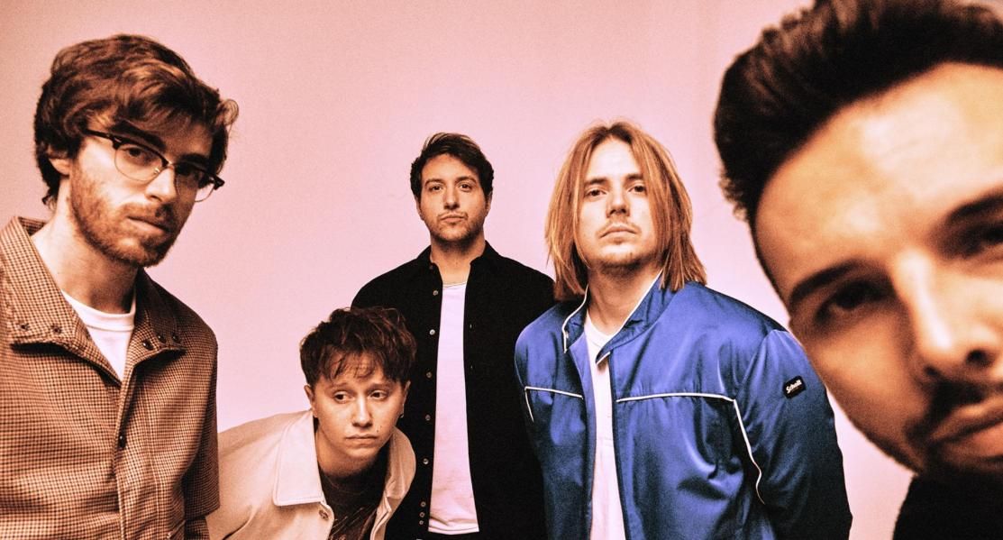 Regolamento: Nothing But Thieves - Moral Panic: The Complete Edition