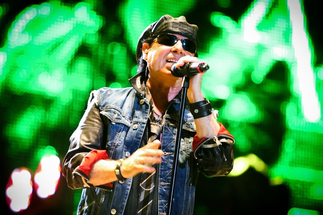 Regolamento: Scorpions - Colours Of Rock