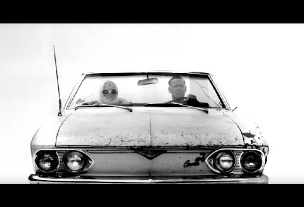 Bryan Adams - So Happy It Hurts
