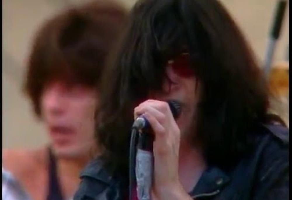 Ramones - The KKK Took My Baby Away