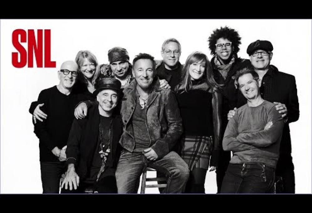 Bruce Springsteen & Paul McCartney - Santa Claus Is Coming to Town (Saturday Night Live 2015)