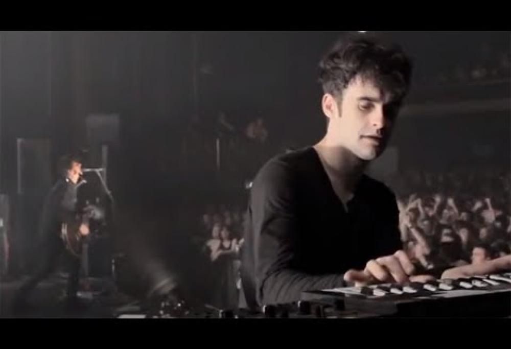 Black Rebel Motorcycle Club - Spread Your Love (Live)