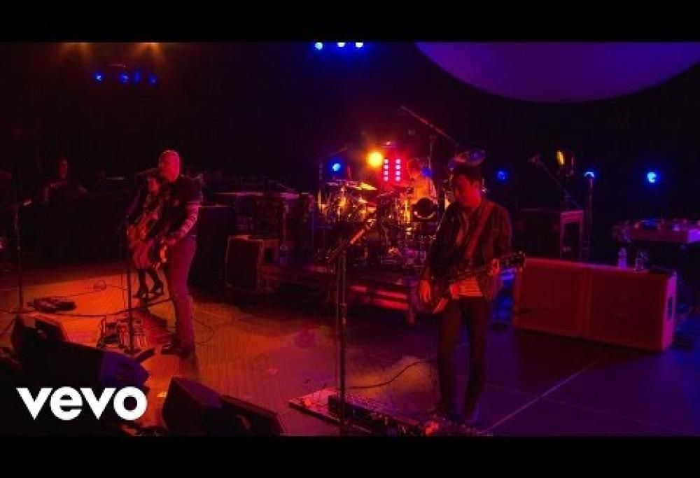 Smashing Pumpkins - Bullet With Butterfly Wings (Live)