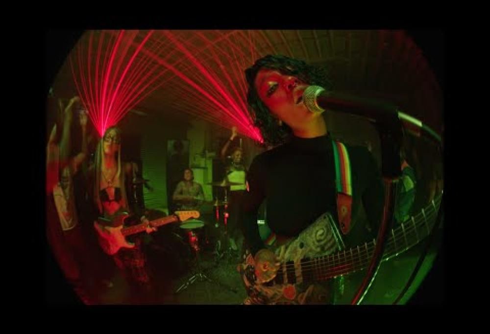 Willow Feat Travis Barker - Transparent Soul