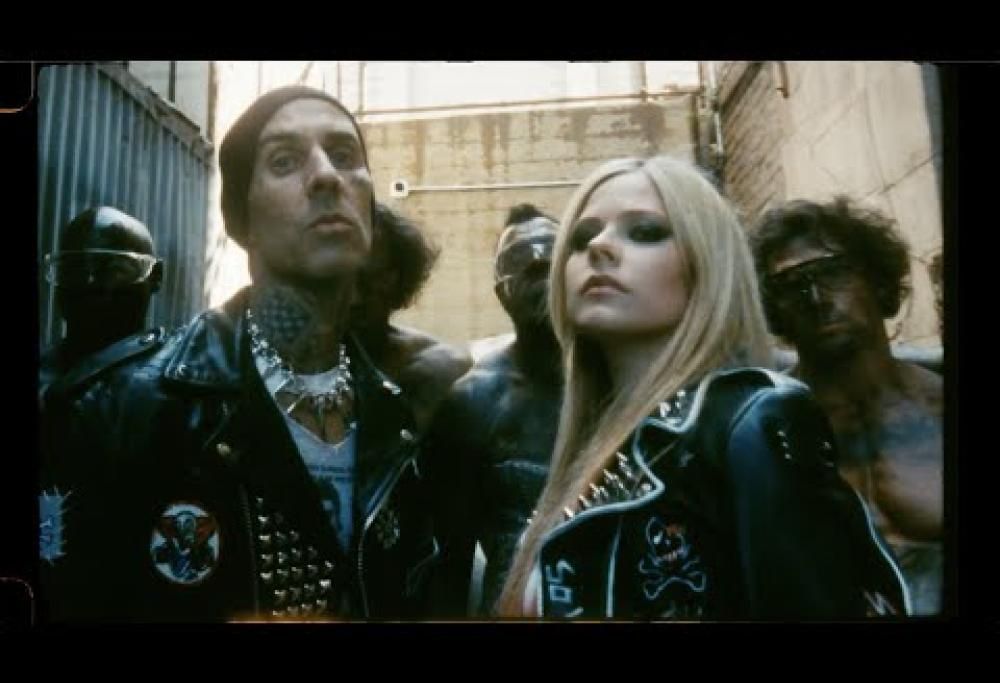 Avril Lavigne - Bite Me