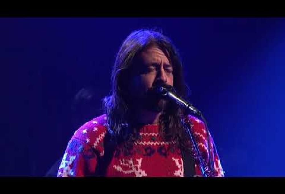 Foo Fighters - Christmas Medley