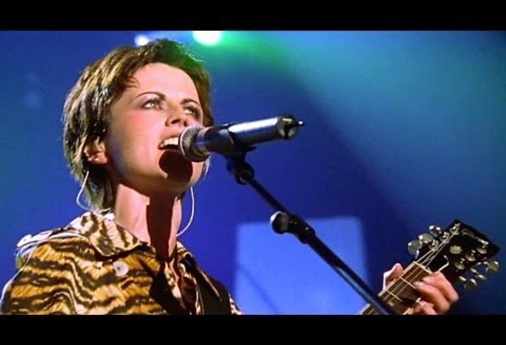 The Cranberries - Promises (live)