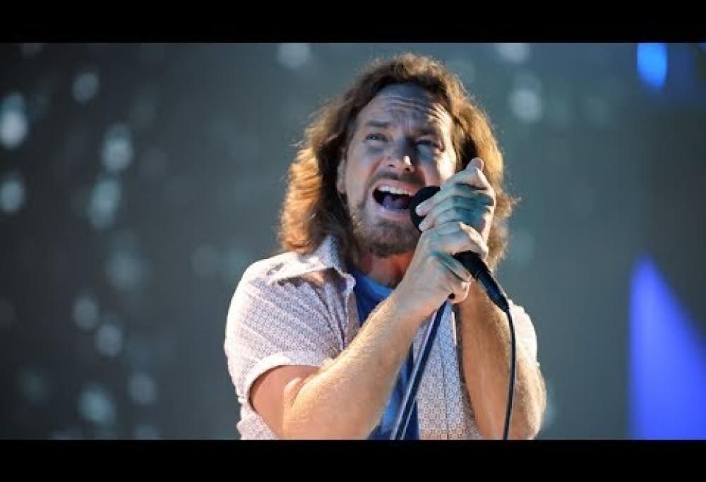 Pearl Jam - Love, Reign O'Er Me