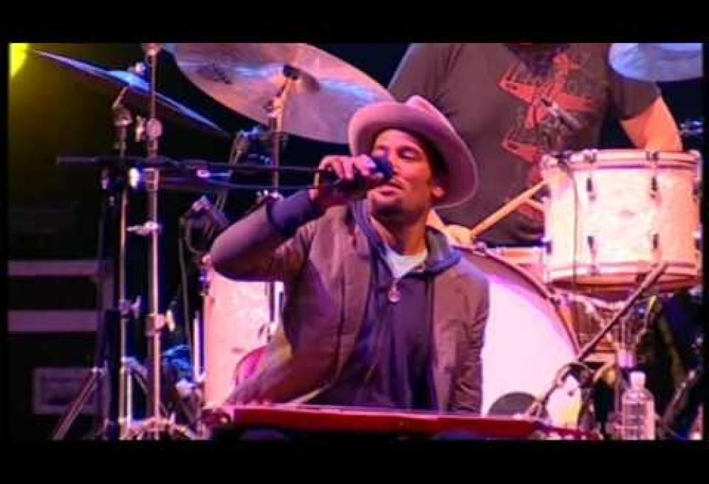 Ben Harper - Never Tear Us Apart