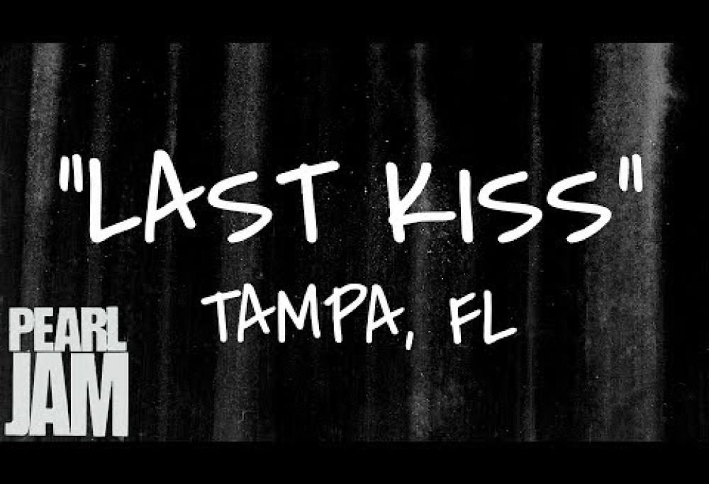 Pearl Jam - Last Kiss (live)