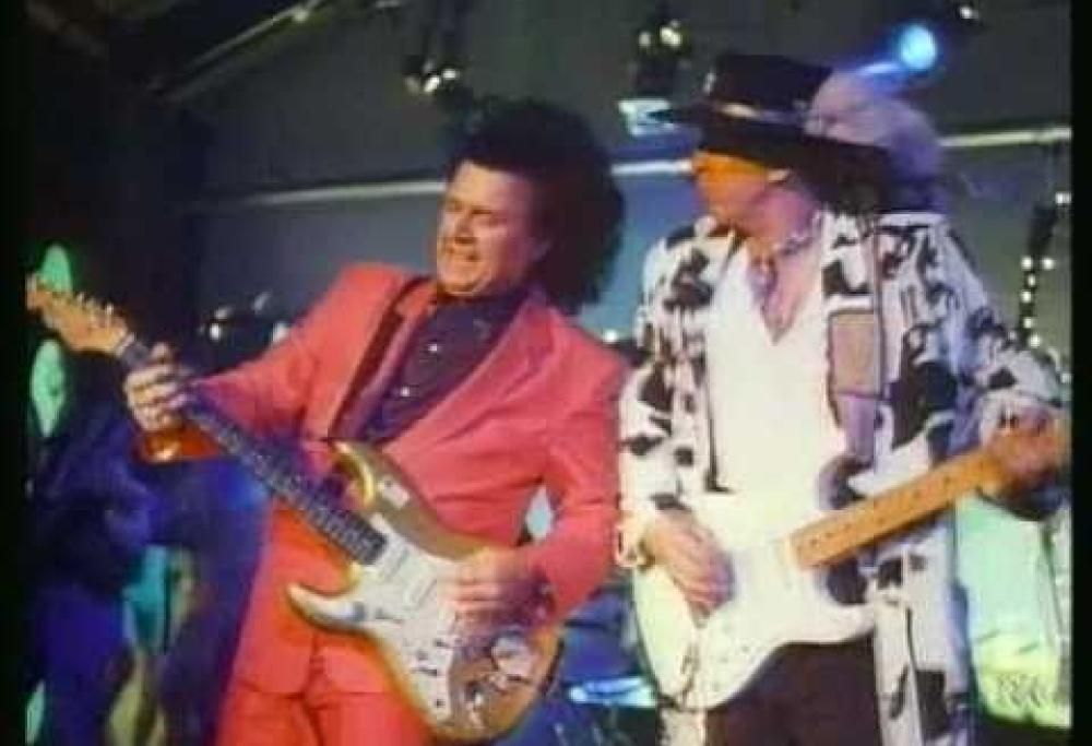Stevie Ray Vaughan & Dick Dale - Pipeline