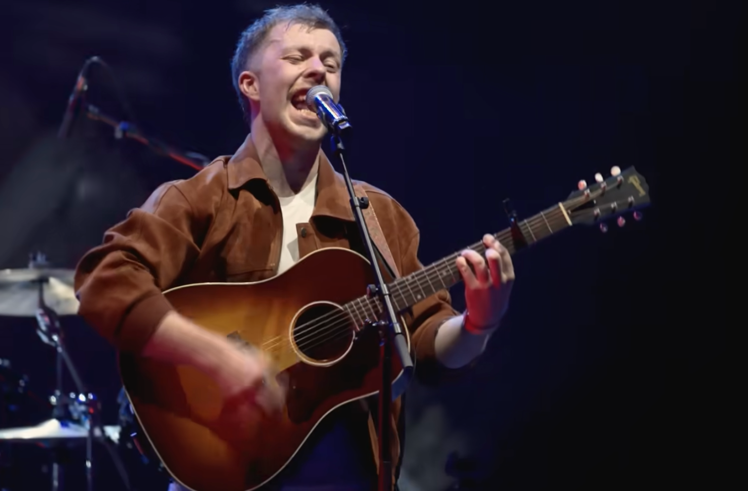 Kingfishr – Caroline (live)