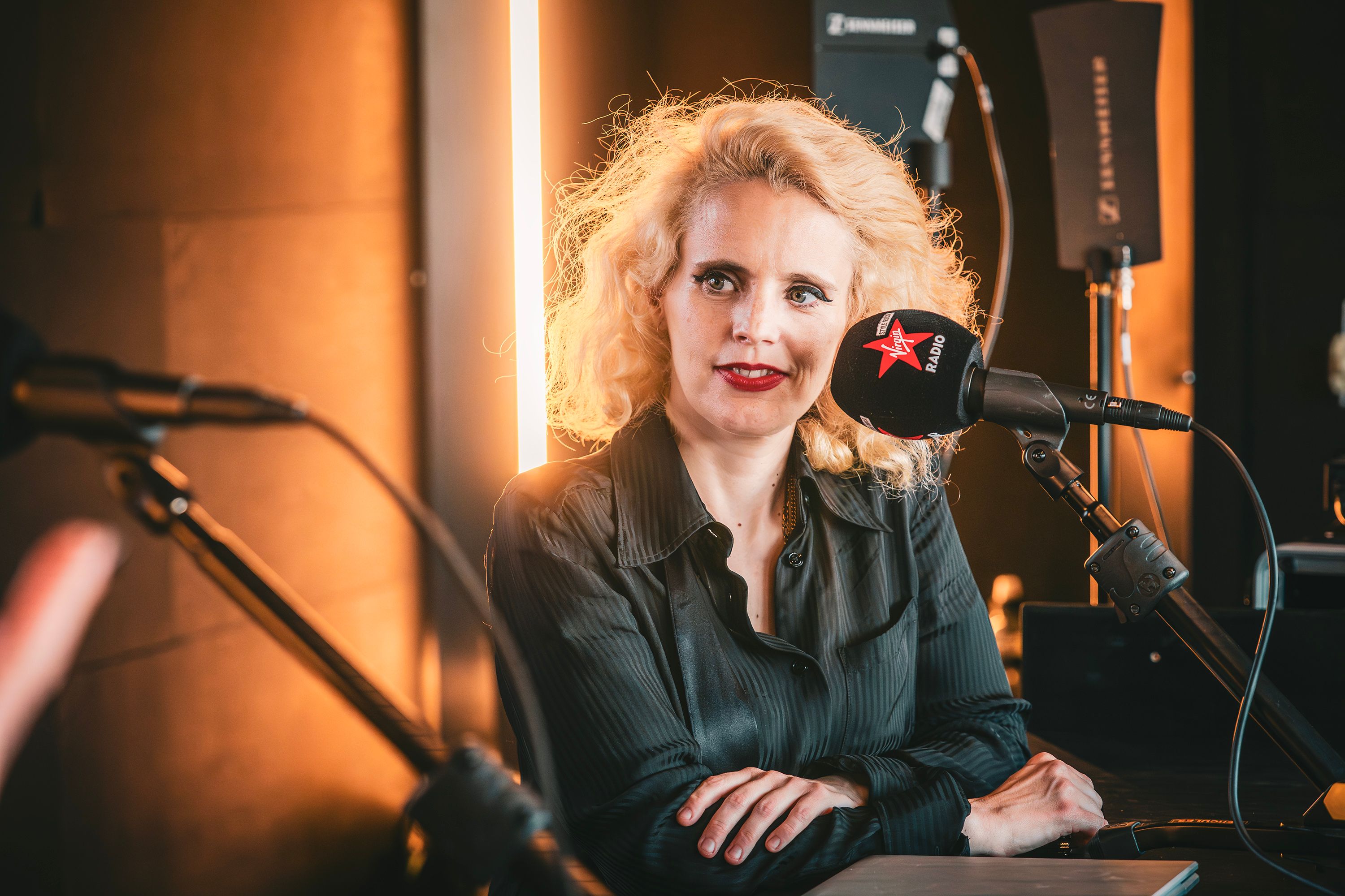 anna-calvi-4