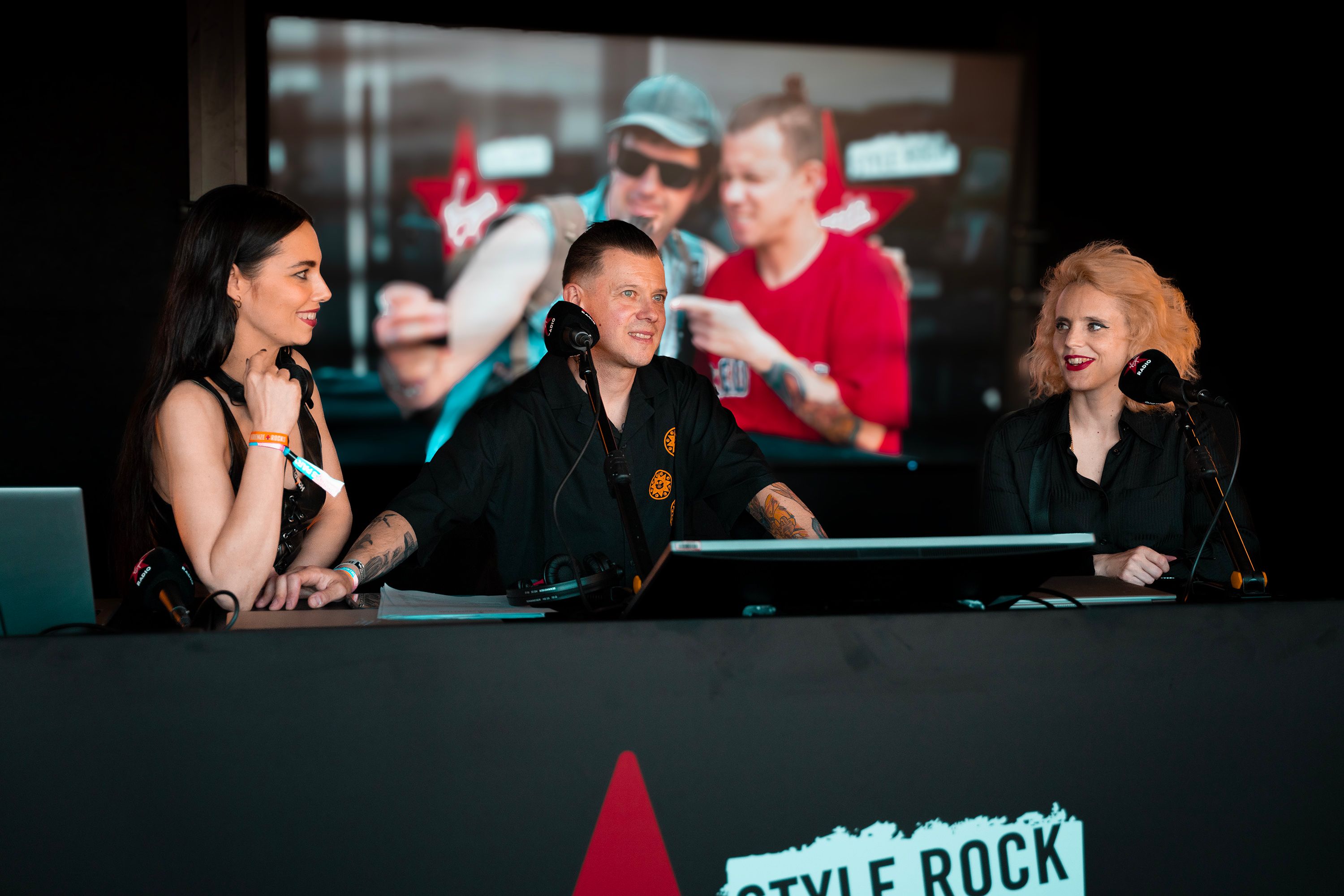 anna-calvi-2