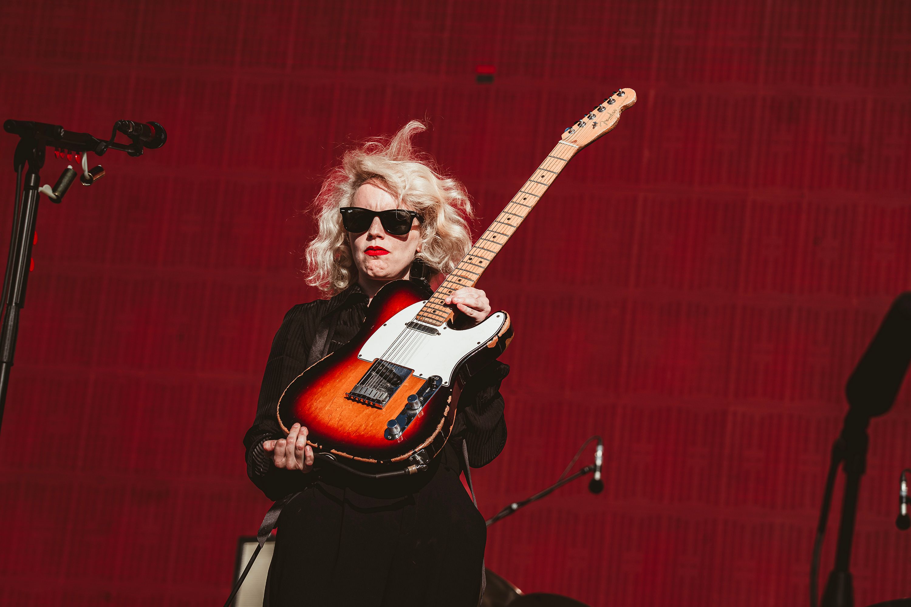 anna-calvi-live-3