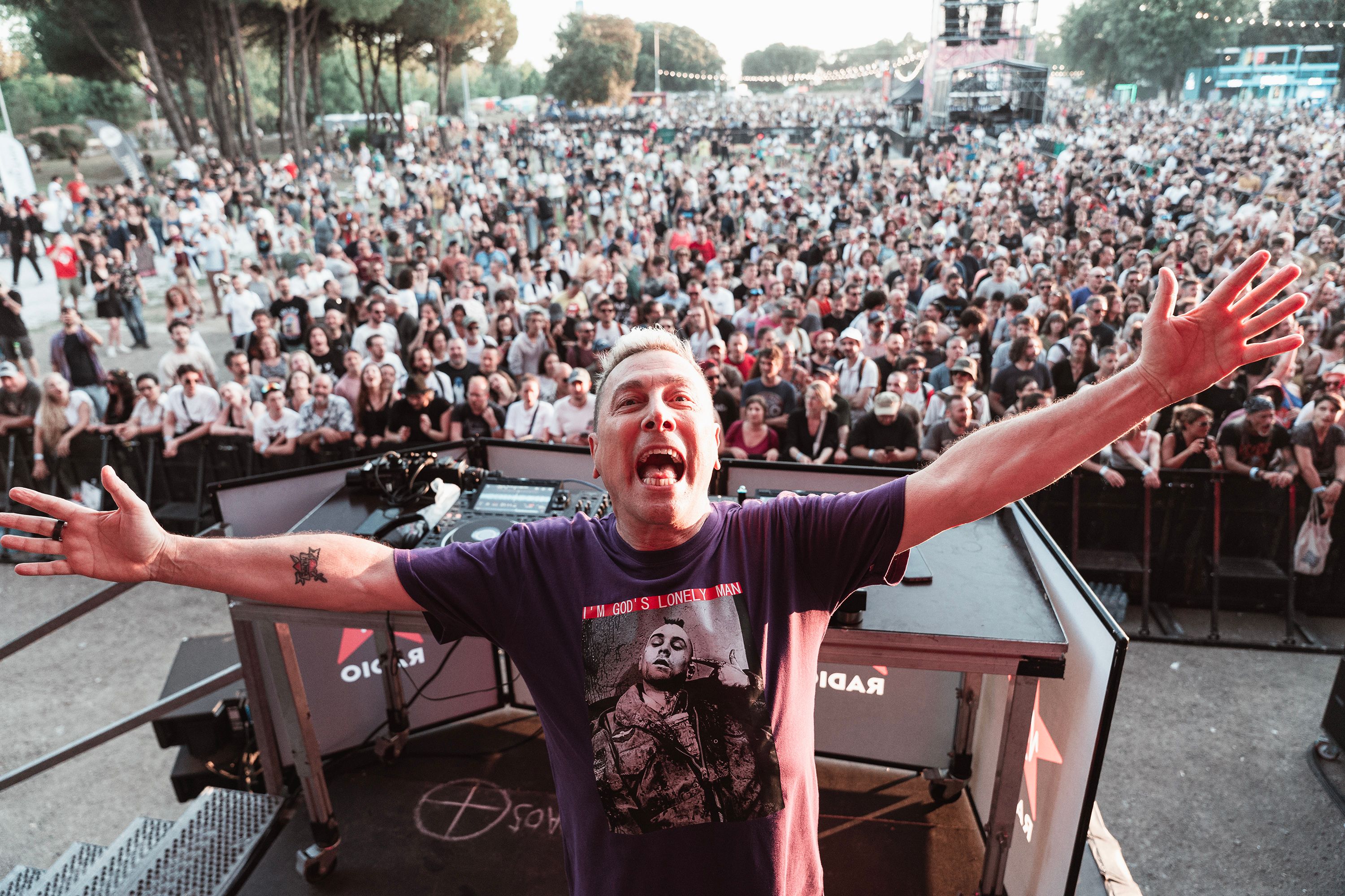 dj-set-4