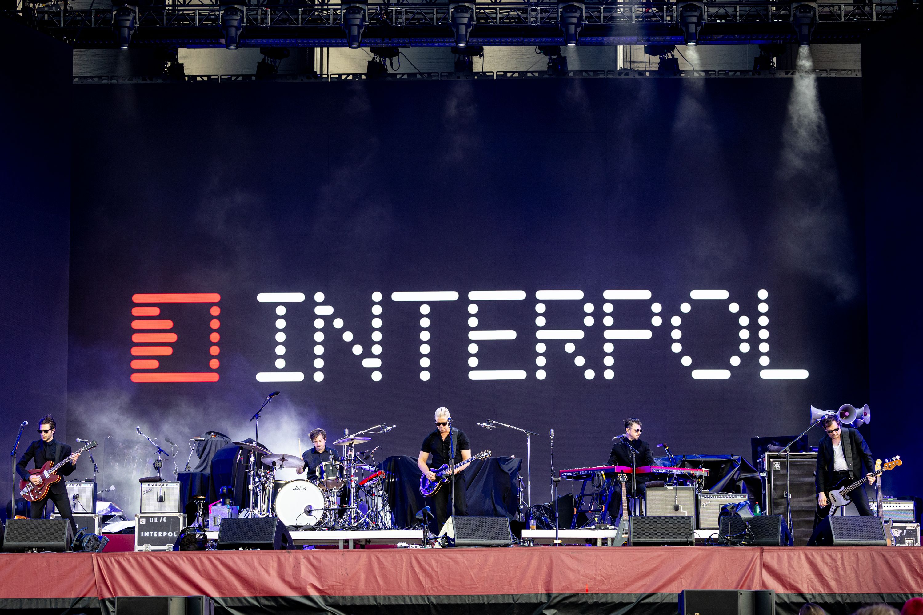 Interpol8677