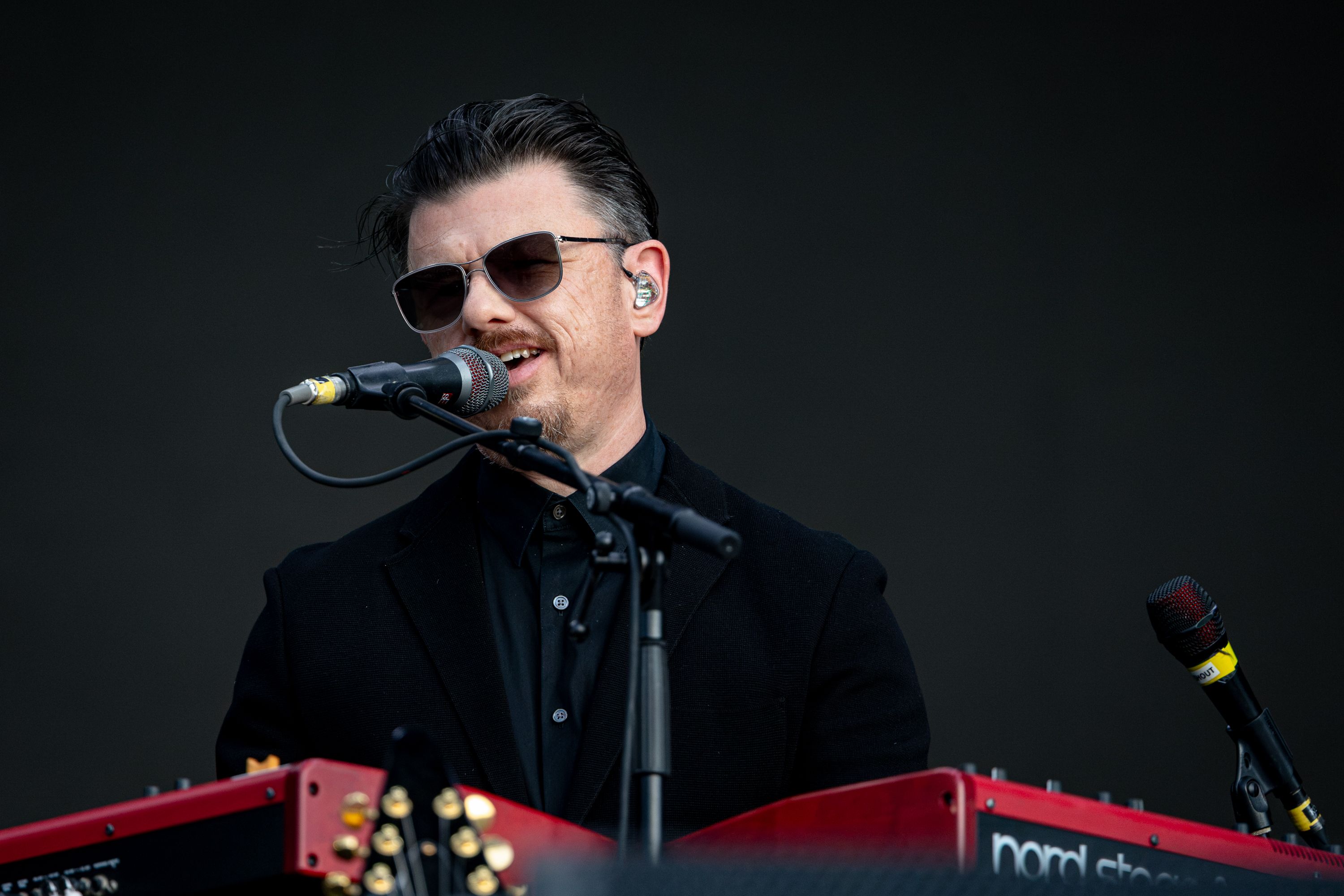 Interpol8812