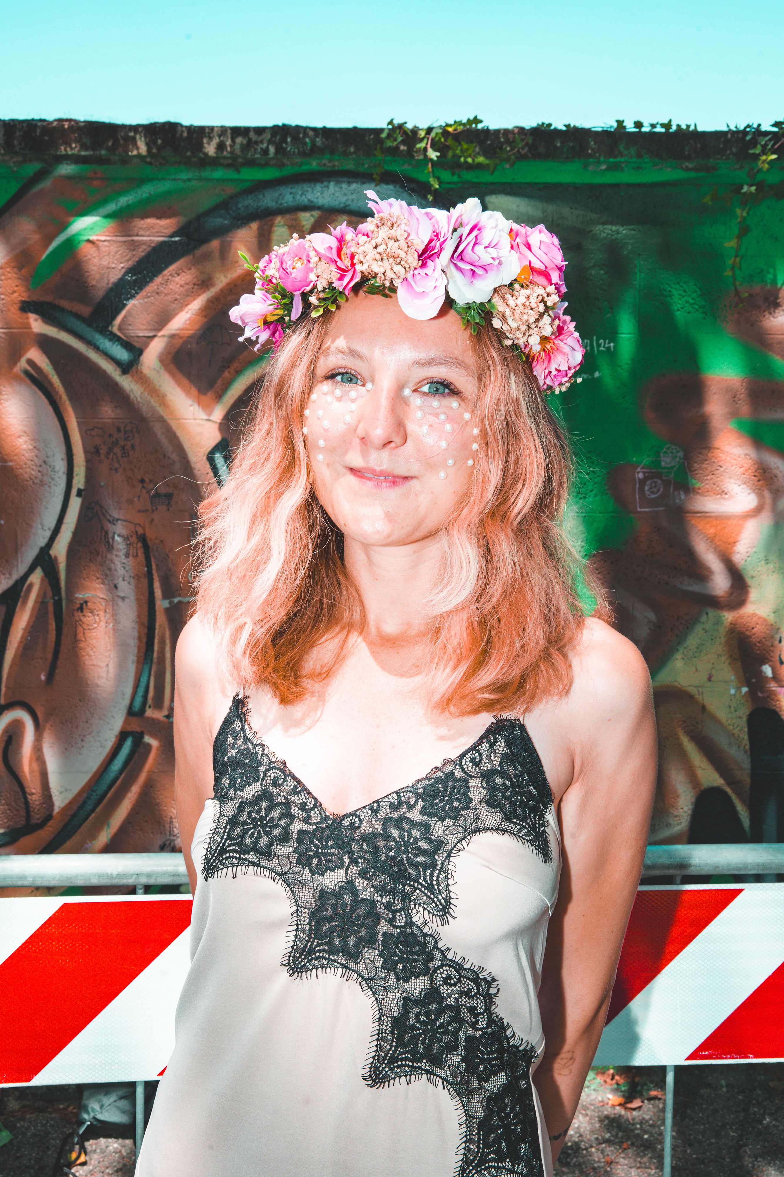 people-of-florence-and-the-matchine-8