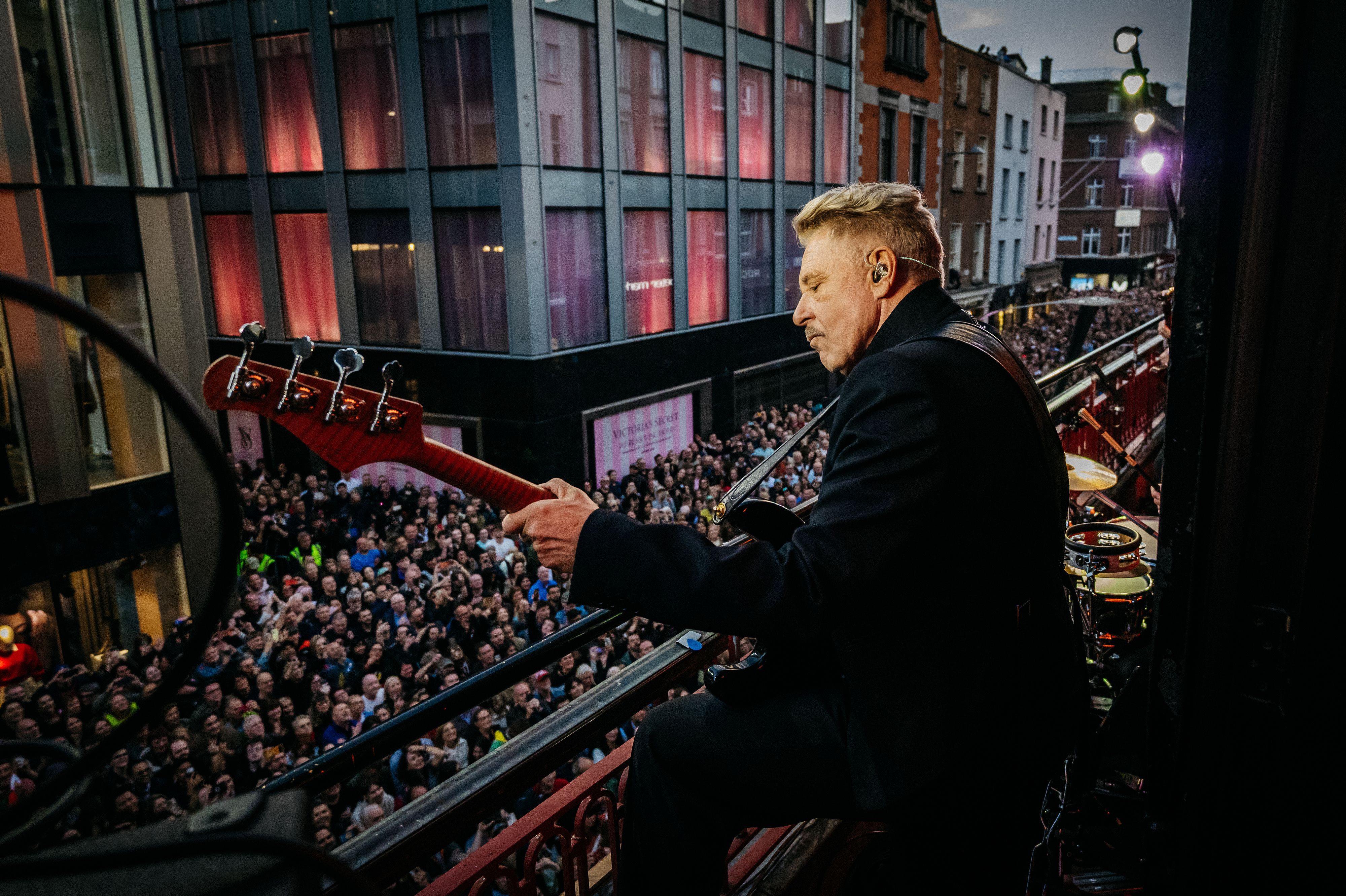 U2-GraftonStreet-photo credit Rich Fury_092526_0044