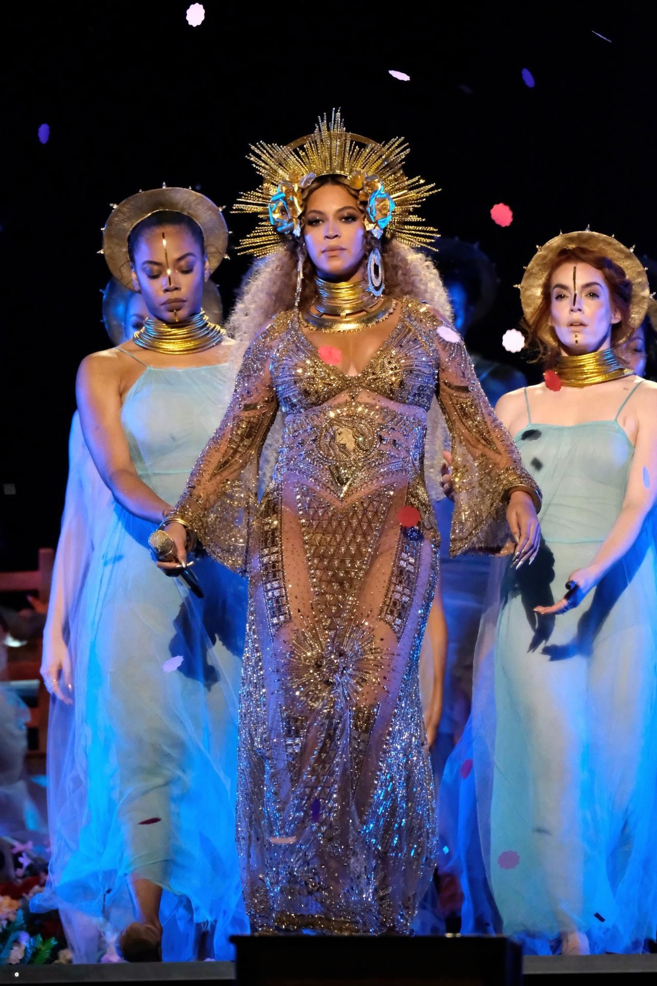 Tutti i momenti iconici dei Grammy 2025: Taylor Swift, Ariana Grande e  Billie Eilish hanno perso tutte le loro nomination ai Grammy stasera.  Beyoncé vince l'album dell'anno con 'Cowboy Carter'. Lady Gaga, image size:1279x1920