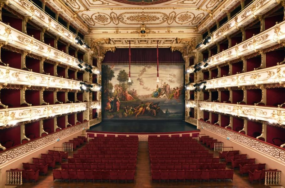 Teatro Regio di Parma: scopri uno tra i teatri più belli del mondo