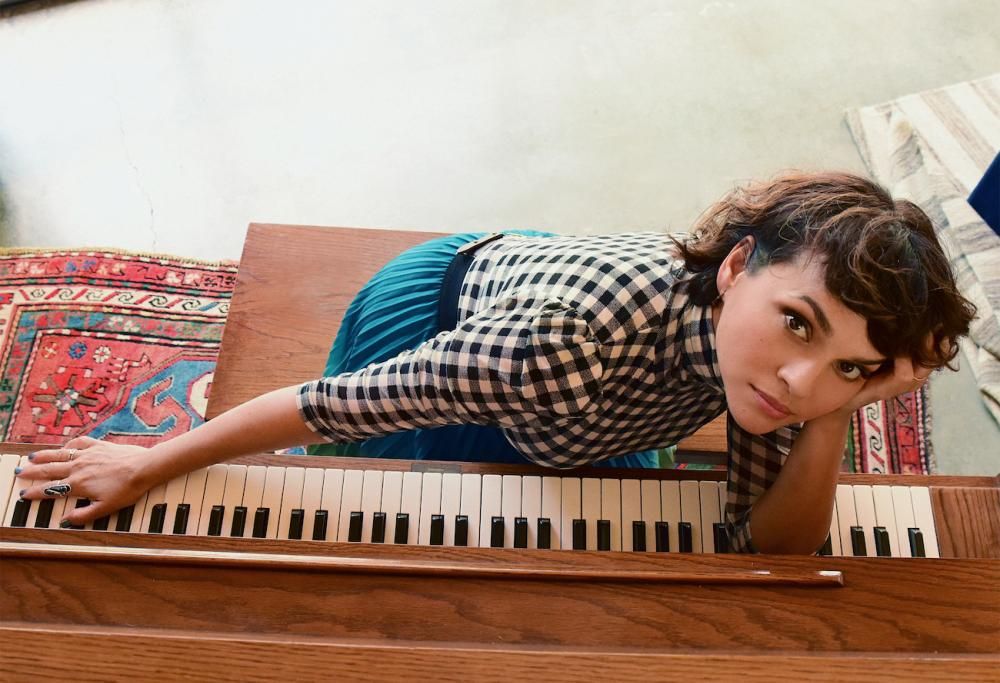 Concerti d’estate. Arrivano Chris Isaak, Ricky Martin, Norah Jones