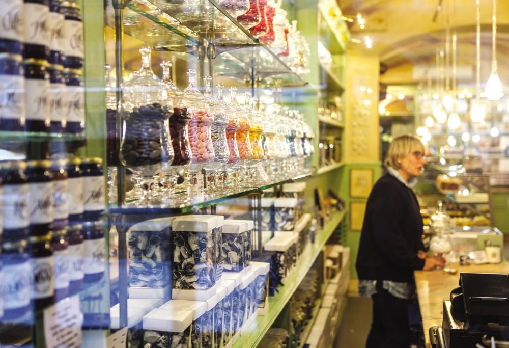 Bellezza e tradizione: le affascinanti Botteghe Storiche di Genova