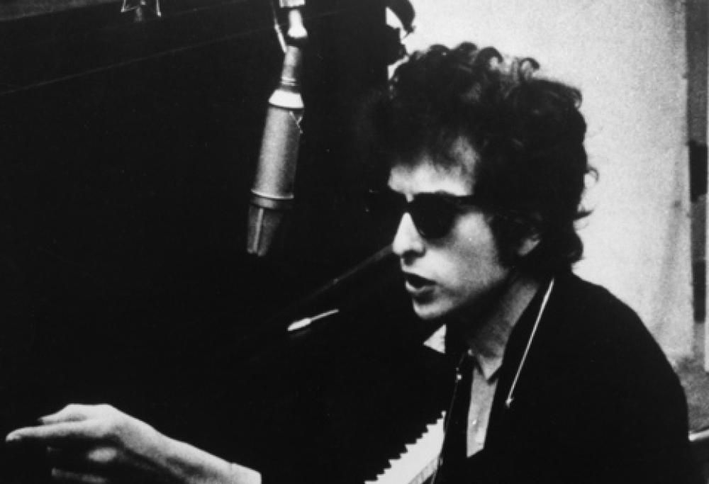 Elvis Costello canta un inedito di Dylan