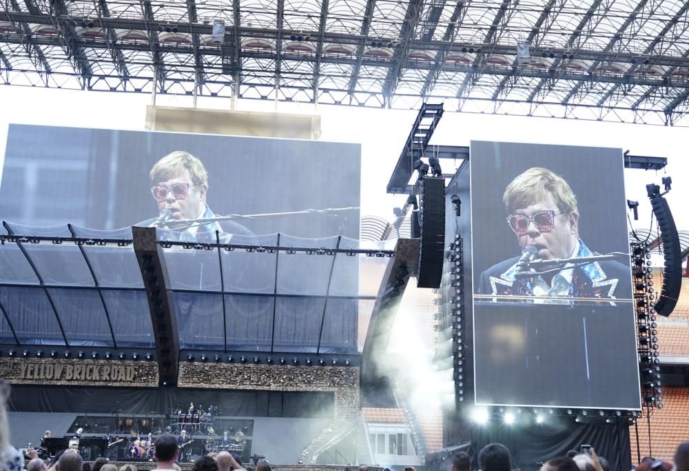 Elton John e il gran trionfo dello show di Milano