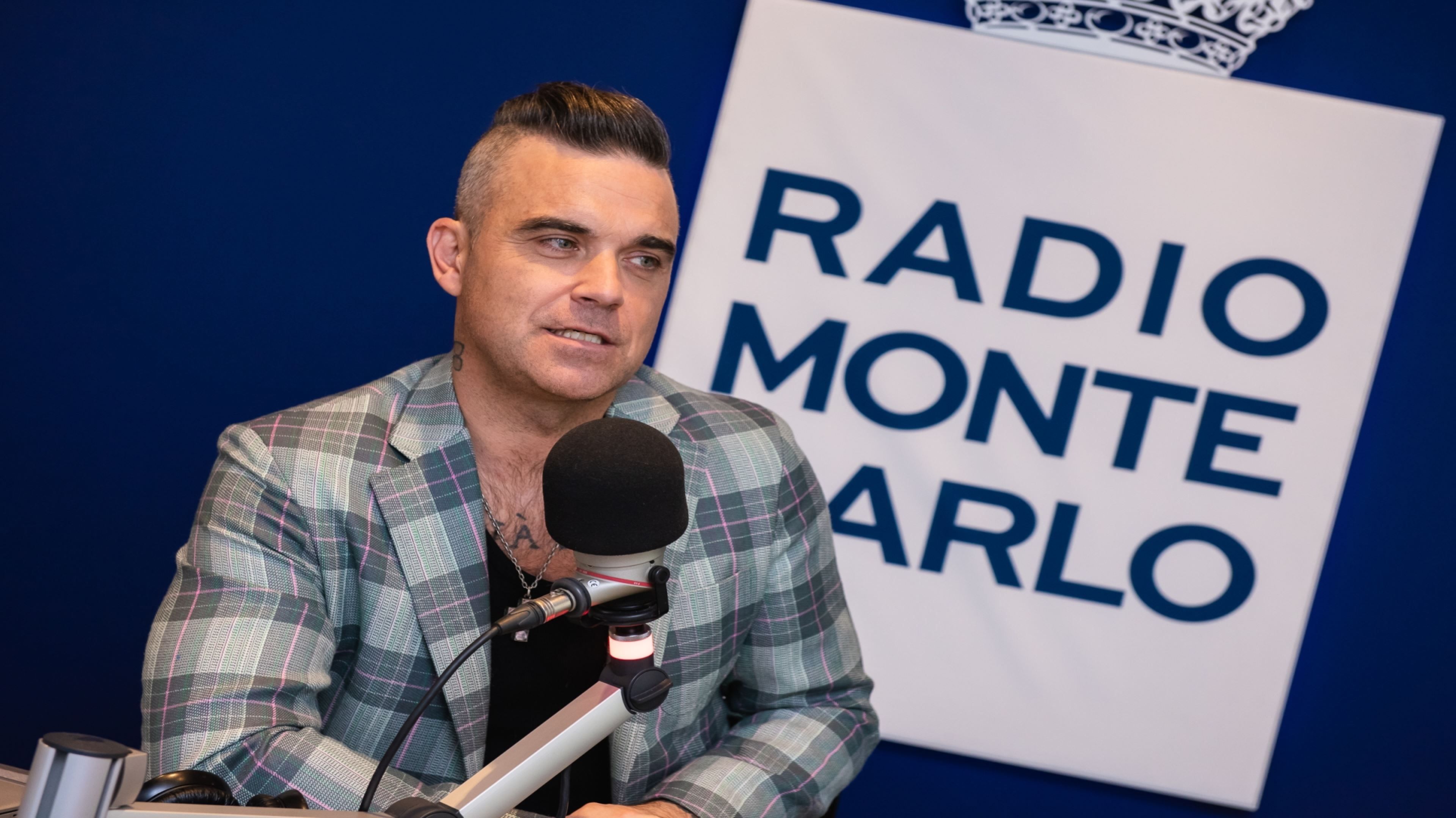 Robbie Williams:  guarda il video della sua bellissima sorpresa natalizia!