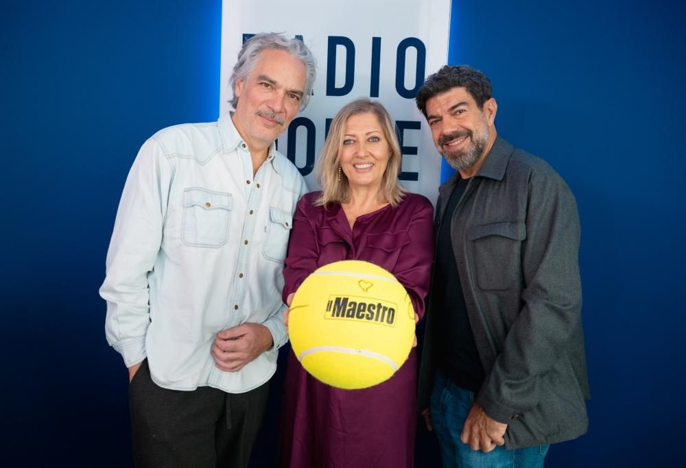 Pierfrancesco Favino e  Andrea Di Stefano ospiti di Radio Monte Carlo. Le foto più belle