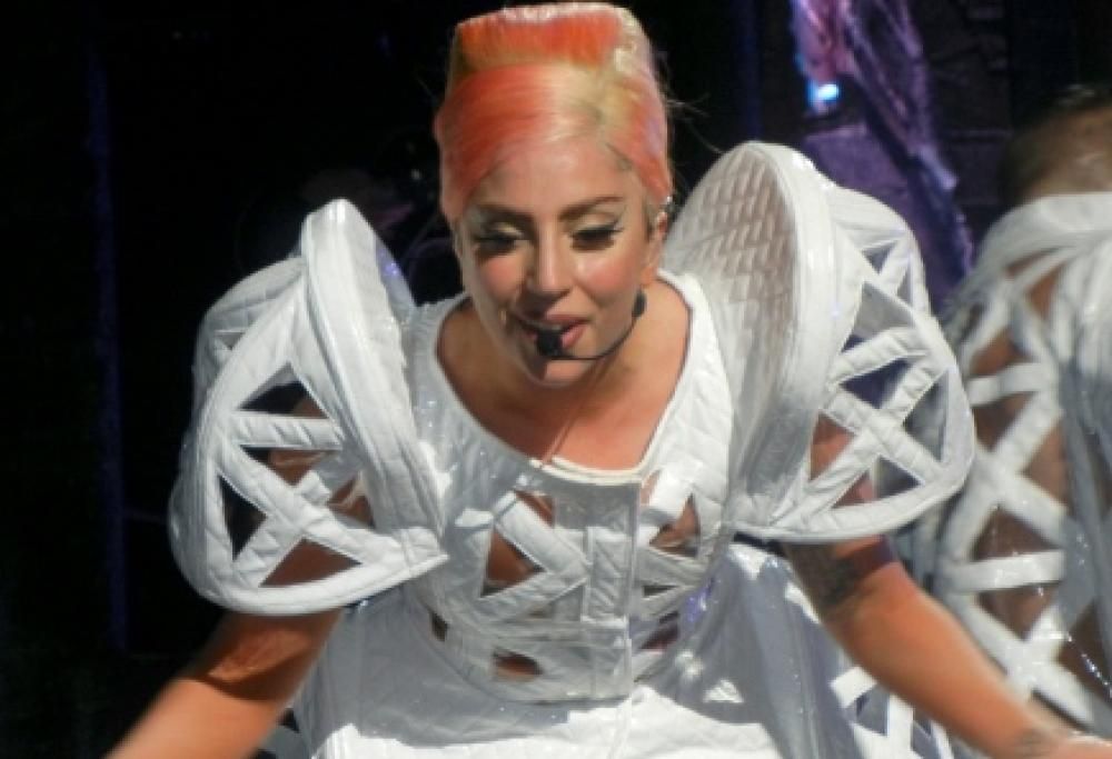 Lady Gaga sogna un matrimonio “spaziale”