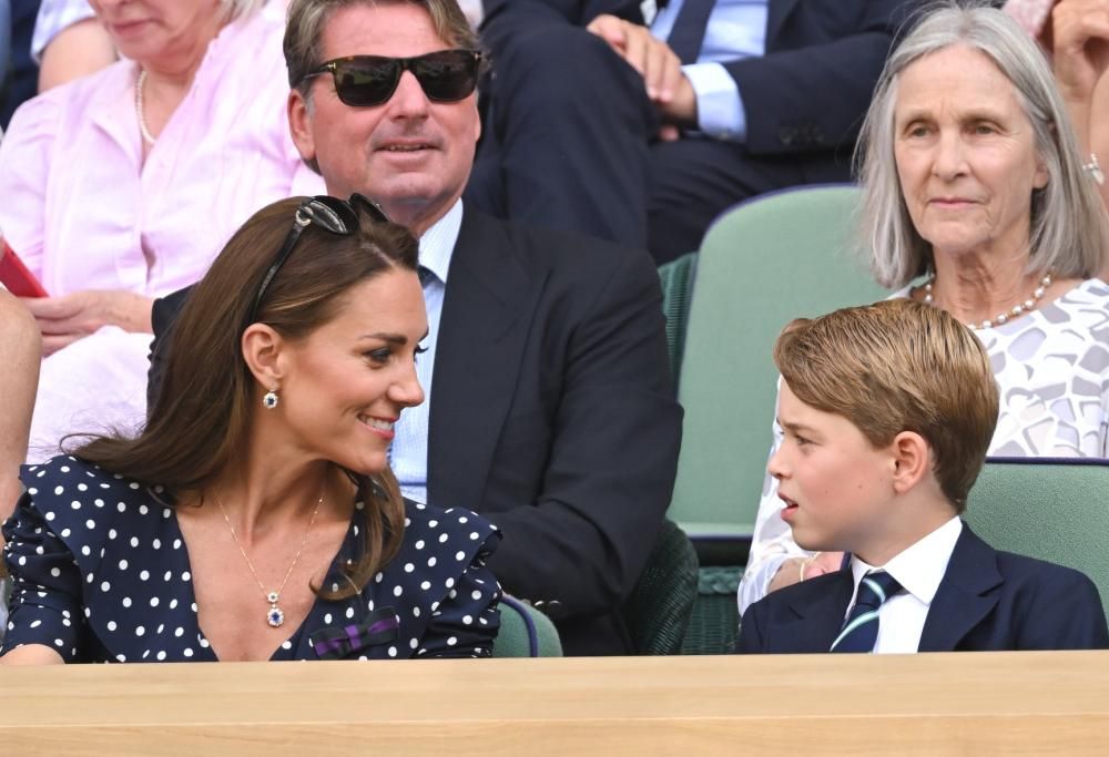 Kate Middleton, la partenza per le vacanze e il video irresistibile