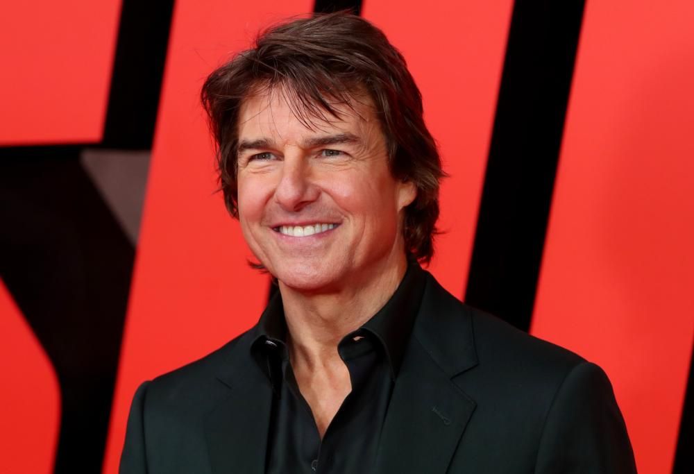 Tom Cruise e Ana de Armas, amore alla luce del sole. Le foto