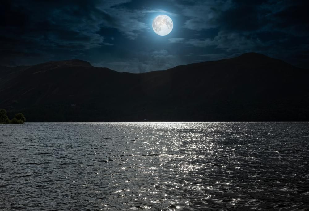 Arriva la Luna del Lupo