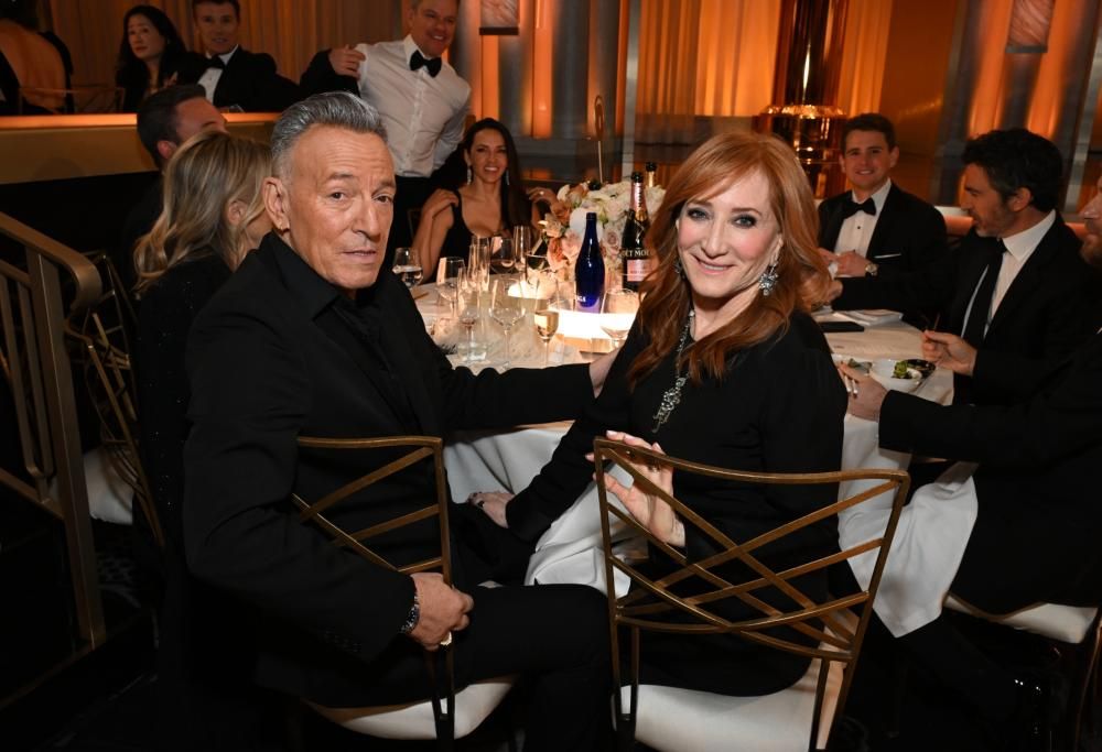 Bruce Springsteen e Patti Scialfa festeggiano l’anniversario di matrimonio. La foto romantica