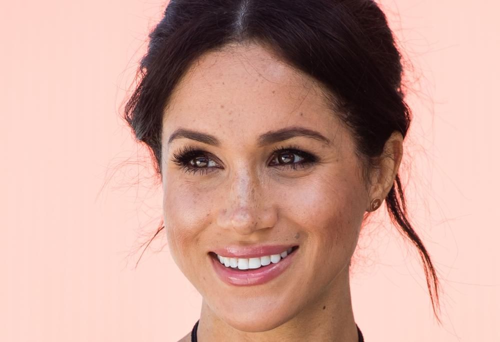 Misteri Reali: Kensington Palace dona 37 paia di scarpe di lusso in beneficenza