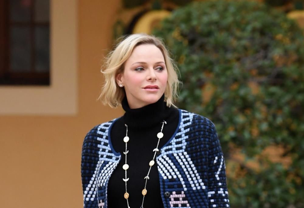 La Principessa Charlène, i gemellini e il Principe Alberto: ritratto di famiglia felice in Africa