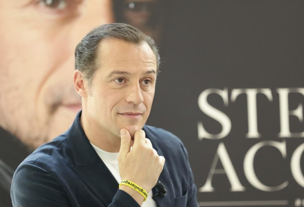 Stefano Accorsi fa un bilancio della sua vita e della sua carriera