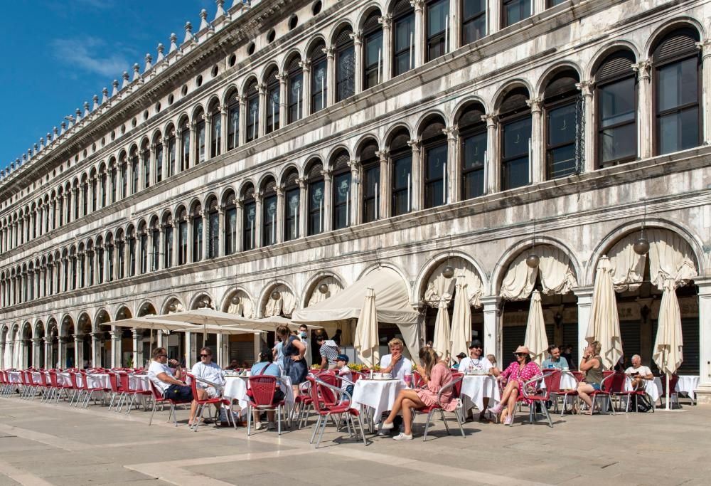 Bufera a Venezia sul menu cortesia