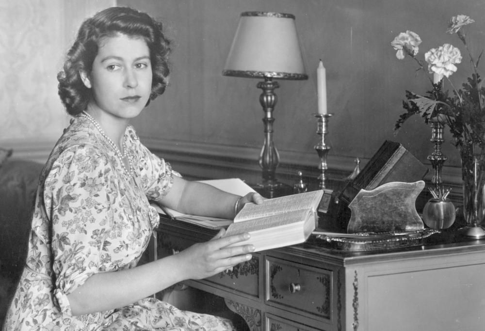 La Regina Elisabetta e quella sua passione per i gialli di Agatha Christie