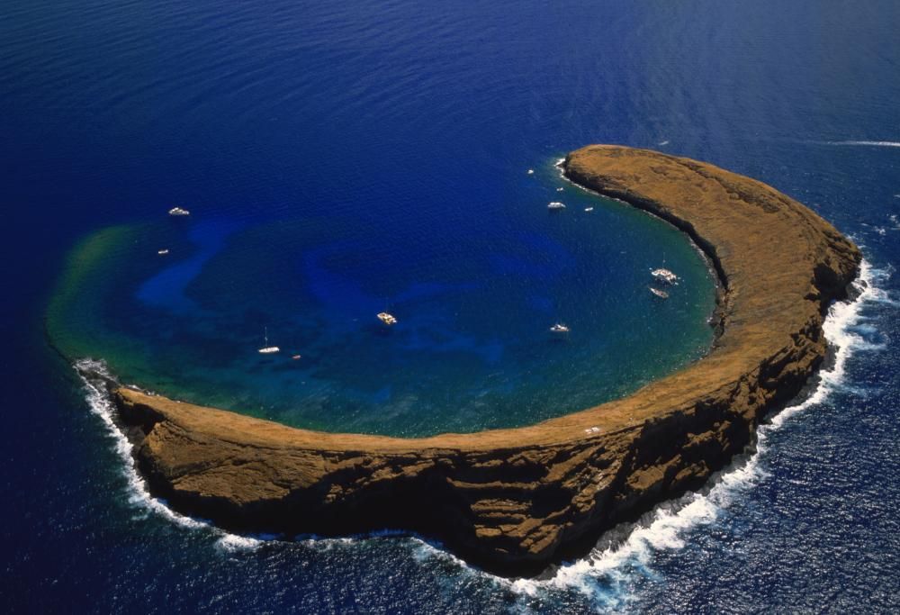 A forma di cuore, palma, mezzaluna: le isole che fanno sognare